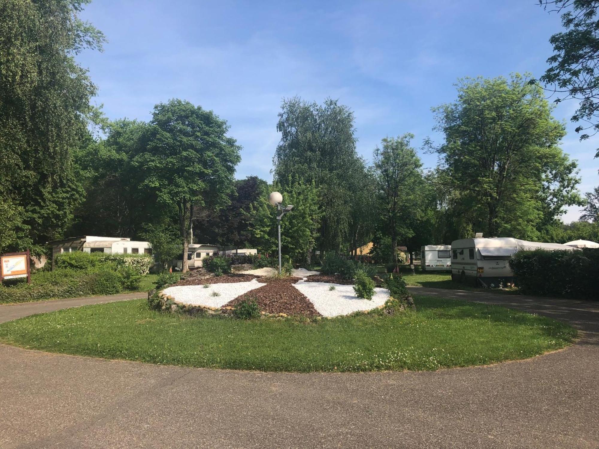 Camping Les Lupins Seppois-le-Bas Dış mekan fotoğraf